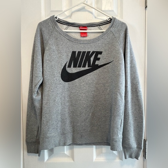 Nike Tops - Nike Crewneck Sweatshirt